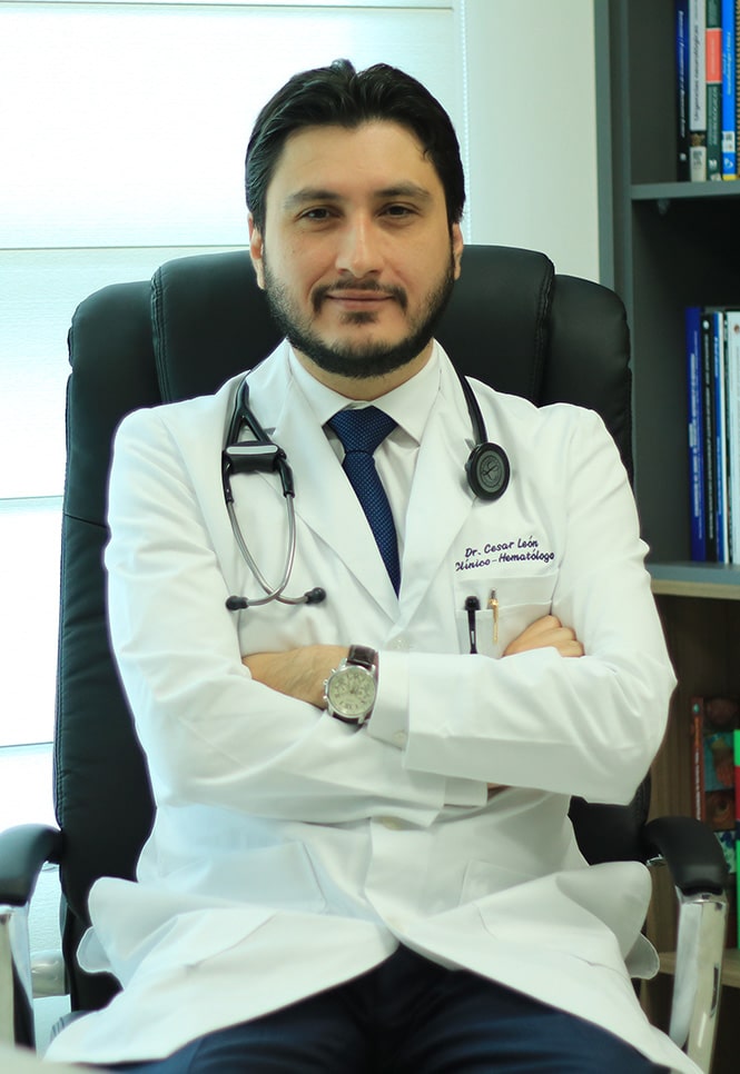 Dr. Cesar León Hematólogo Guayaquil10